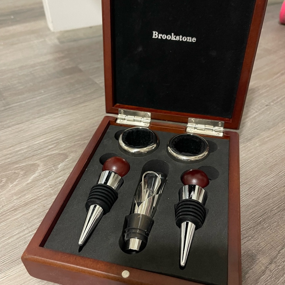 Brookstone Wine Tool Set - Silver and Brown